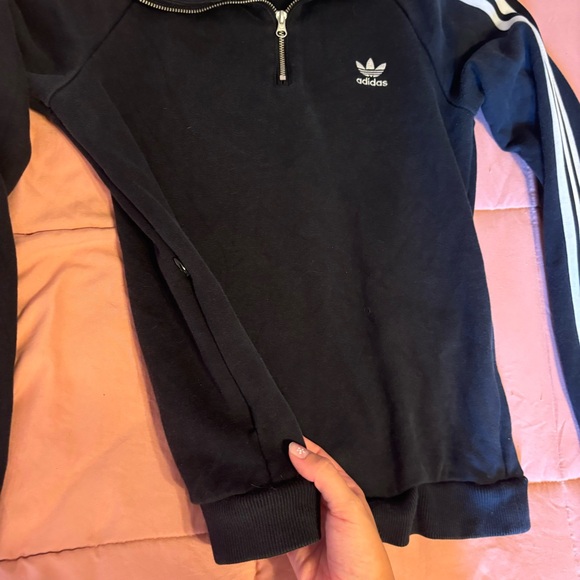 Adidas pull over - Picture 2 of 3